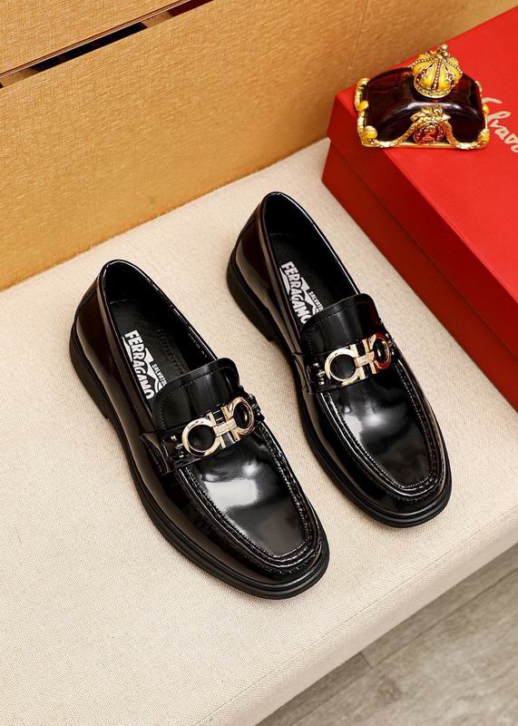 Ferragamo sz38-44 hnq1117